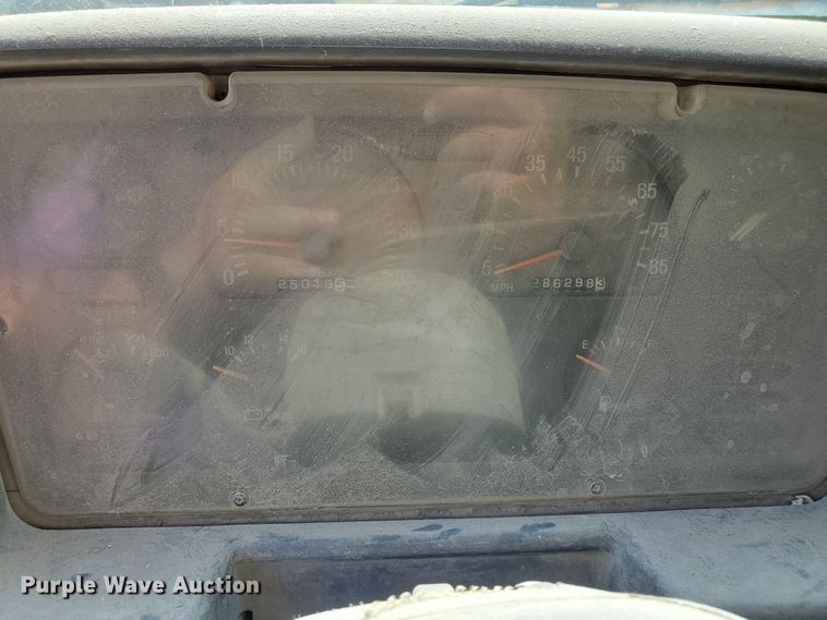 image for item GM9296 1998 Ford LT8000  ready mix truck