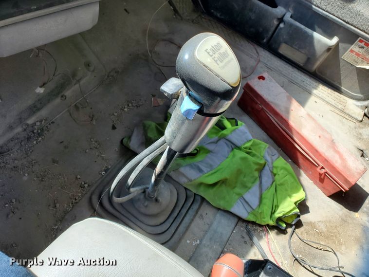 image for item GM9296 1998 Ford LT8000  ready mix truck