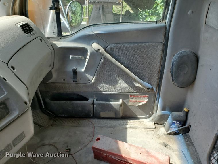 image for item GM9296 1998 Ford LT8000  ready mix truck