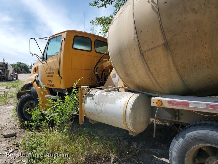 image for item GM9296 1998 Ford LT8000  ready mix truck
