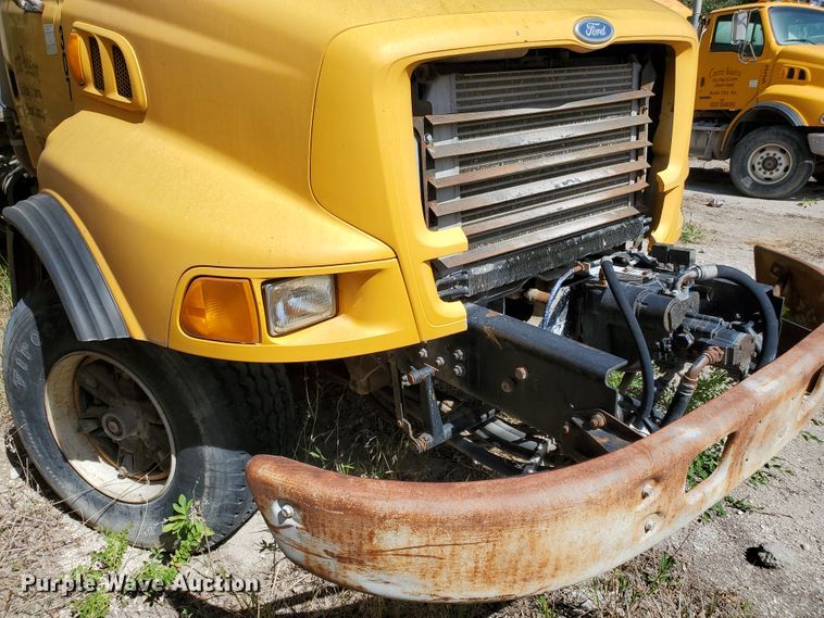 image for item GM9296 1998 Ford LT8000  ready mix truck