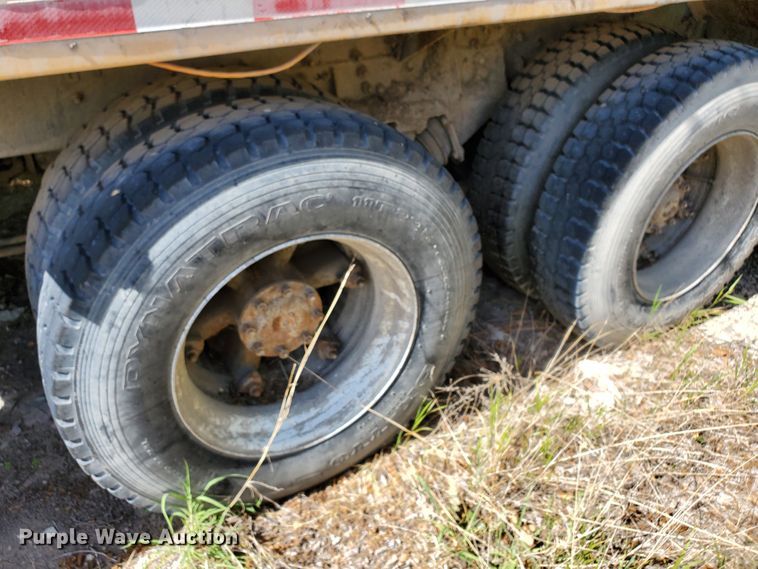 image for item GM9296 1998 Ford LT8000  ready mix truck