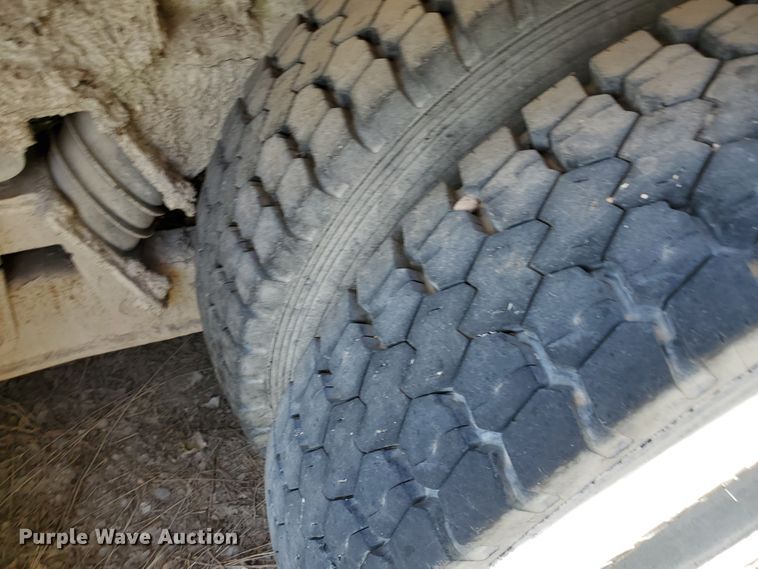 image for item GM9296 1998 Ford LT8000  ready mix truck