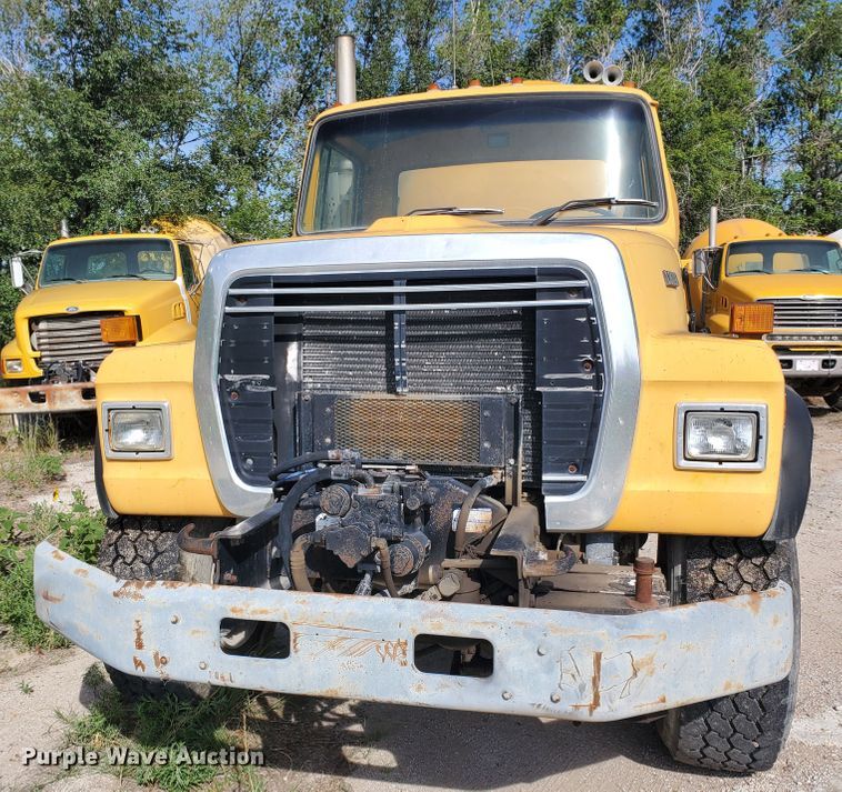 image for item GM9297 1995 Ford L8000  ready mix truck
