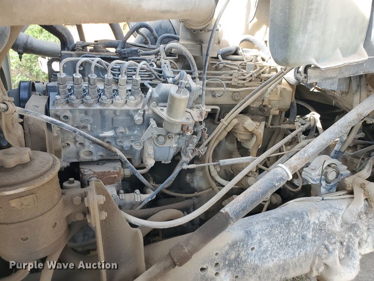 image for item GM9297 1995 Ford L8000  ready mix truck