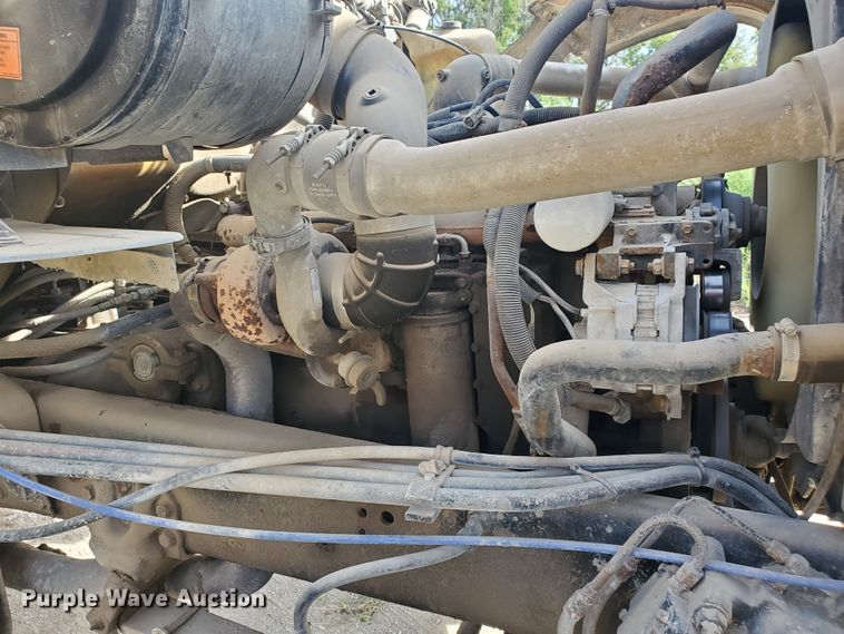 image for item GM9297 1995 Ford L8000  ready mix truck