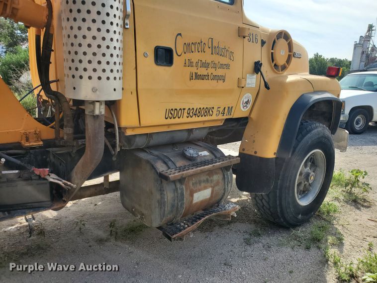 image for item GM9297 1995 Ford L8000  ready mix truck