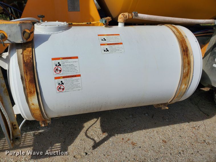 image for item GM9297 1995 Ford L8000  ready mix truck