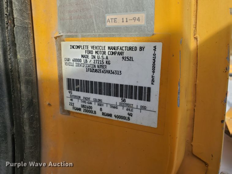 image for item GM9297 1995 Ford L8000  ready mix truck