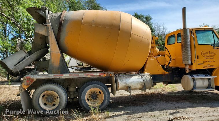 image for item GM9298 2005 Sterling L-Line  ready mix truck