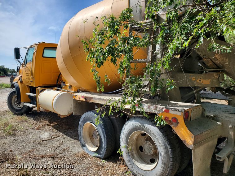 image for item GM9298 2005 Sterling L-Line  ready mix truck