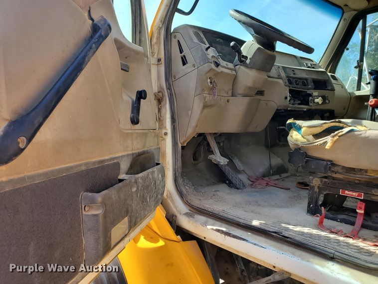 image for item GM9298 2005 Sterling L-Line  ready mix truck