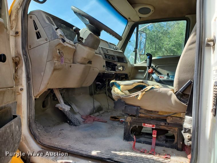 image for item GM9298 2005 Sterling L-Line  ready mix truck