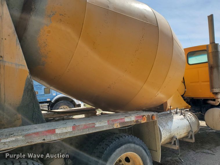 image for item GM9298 2005 Sterling L-Line  ready mix truck