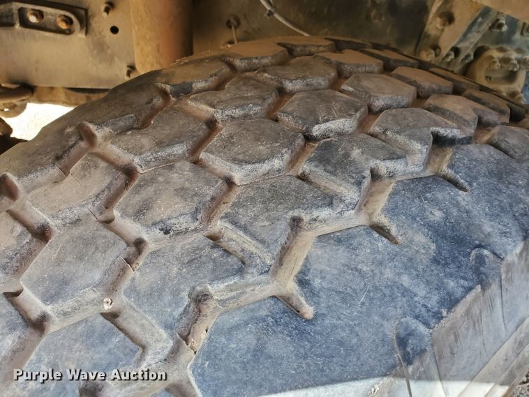 image for item GM9298 2005 Sterling L-Line  ready mix truck