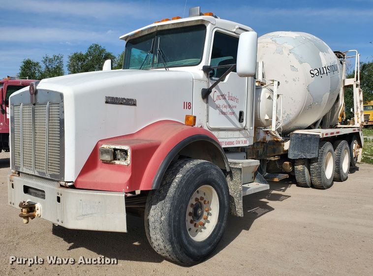 image for item GM9299 2003 Kenworth T800  ready mix truck