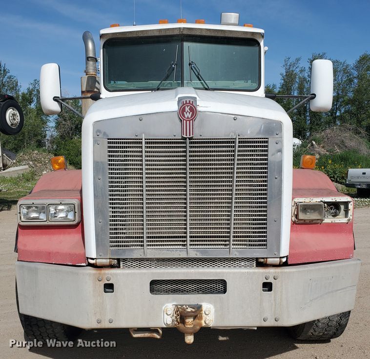 image for item GM9299 2003 Kenworth T800  ready mix truck