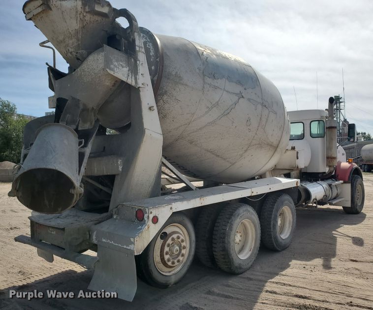 image for item GM9299 2003 Kenworth T800  ready mix truck