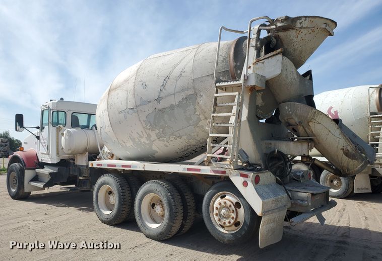 image for item GM9299 2003 Kenworth T800  ready mix truck
