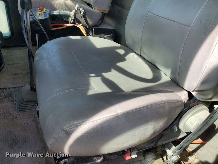 image for item GM9299 2003 Kenworth T800  ready mix truck