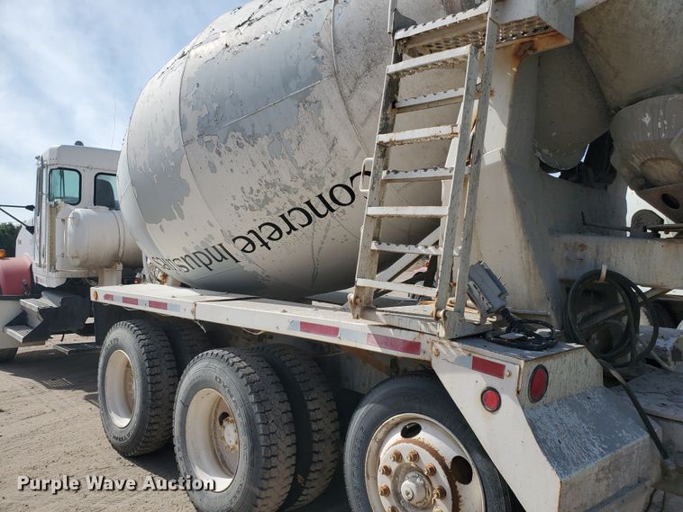 image for item GM9299 2003 Kenworth T800  ready mix truck