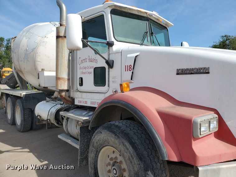 image for item GM9299 2003 Kenworth T800  ready mix truck