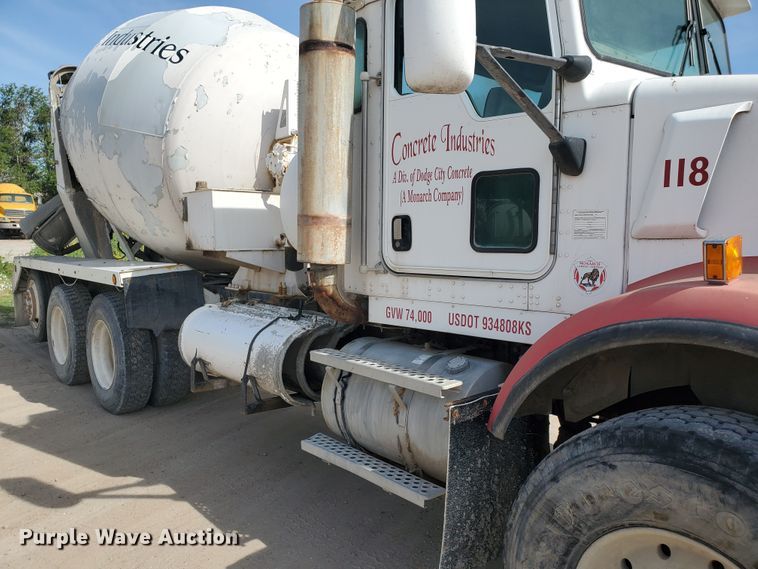 image for item GM9299 2003 Kenworth T800  ready mix truck