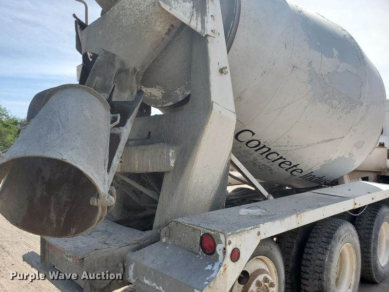 image for item GM9299 2003 Kenworth T800  ready mix truck