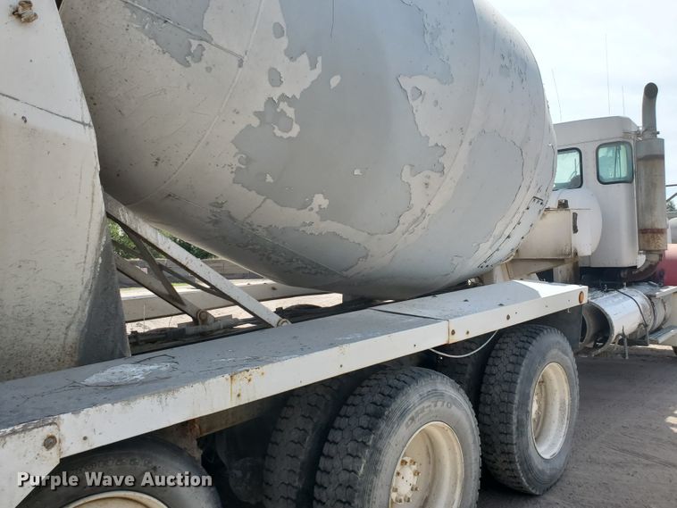 image for item GM9299 2003 Kenworth T800  ready mix truck