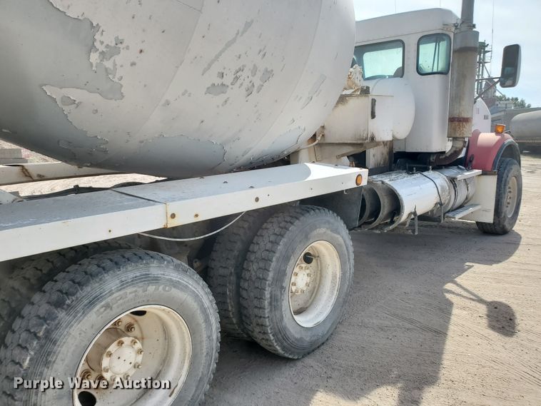 image for item GM9299 2003 Kenworth T800  ready mix truck