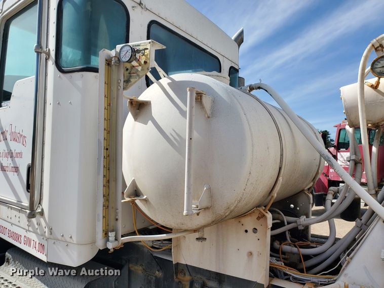 image for item GM9299 2003 Kenworth T800  ready mix truck