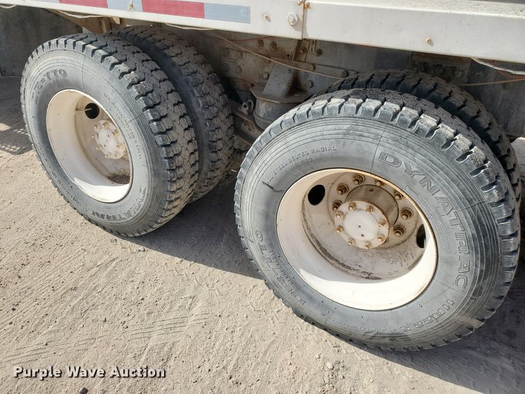 image for item GM9299 2003 Kenworth T800  ready mix truck