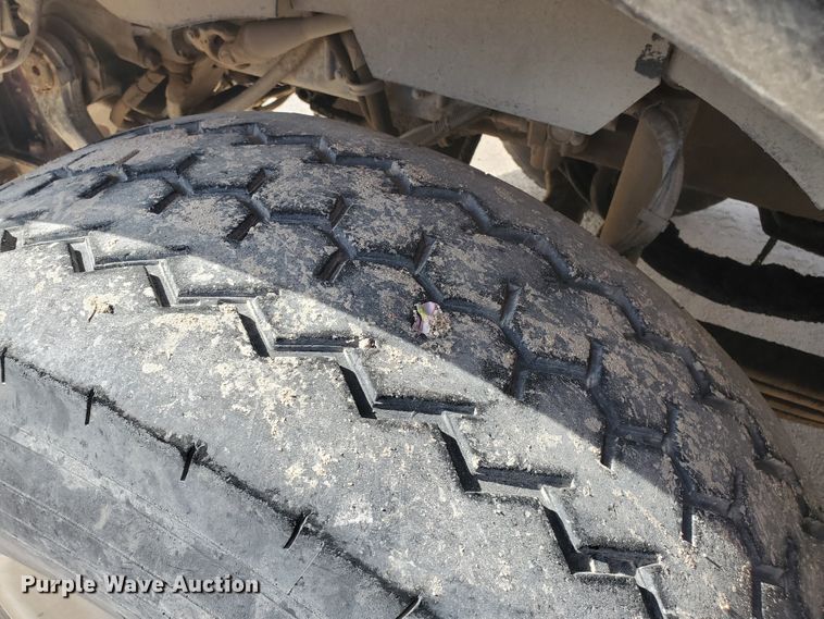 image for item GM9299 2003 Kenworth T800  ready mix truck