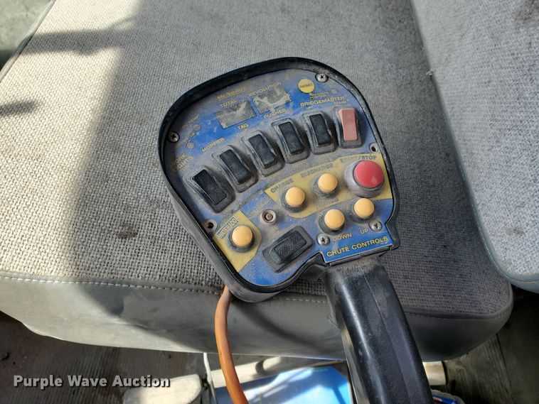 image for item GM9300 2000 Kenworth T800B  ready mix truck