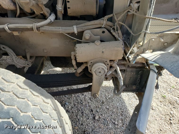 image for item GM9300 2000 Kenworth T800B  ready mix truck