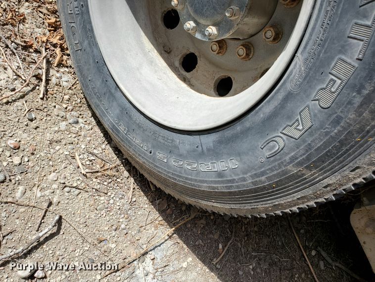 image for item GM9300 2000 Kenworth T800B  ready mix truck