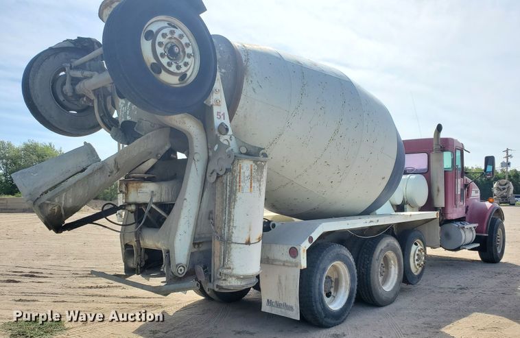 image for item GM9301 1998 Kenworth W900B  ready mix truck