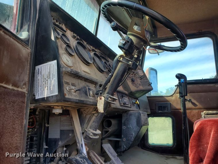 image for item GM9301 1998 Kenworth W900B  ready mix truck