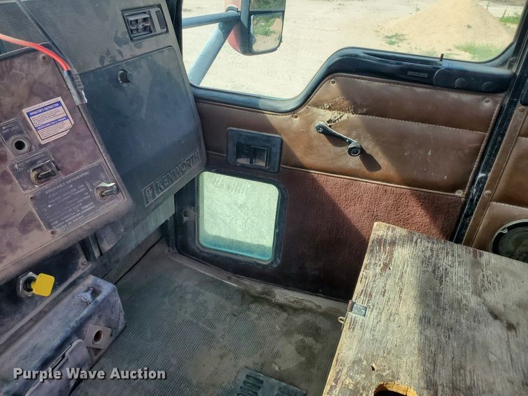 image for item GM9301 1998 Kenworth W900B  ready mix truck