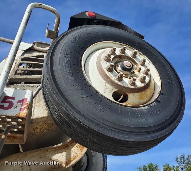 image for item GM9301 1998 Kenworth W900B  ready mix truck