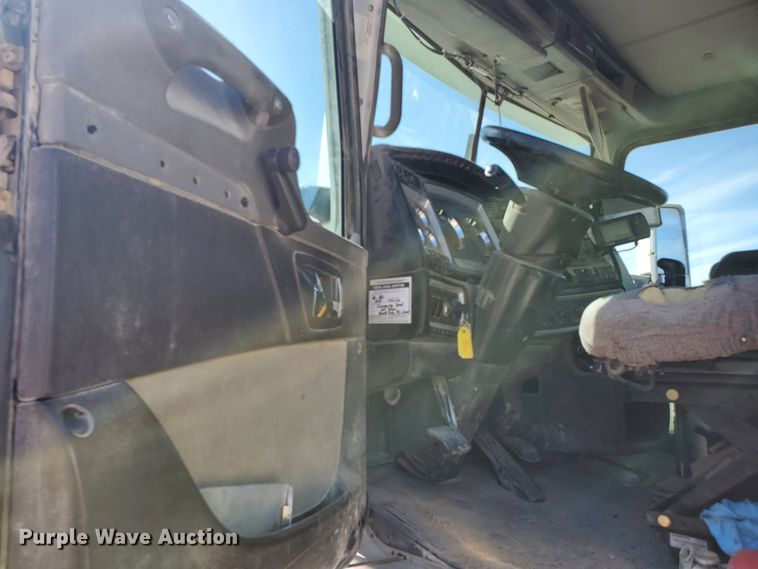 image for item GM9302 2007 Kenworth W900B  ready mix truck