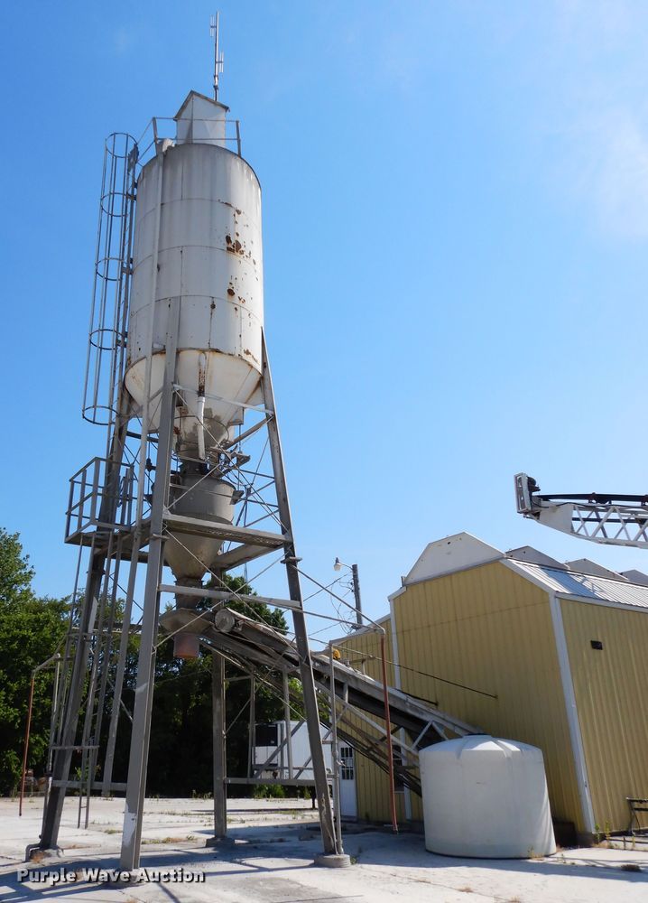 image for item GT9295 Stephens batch plant with steel shop building