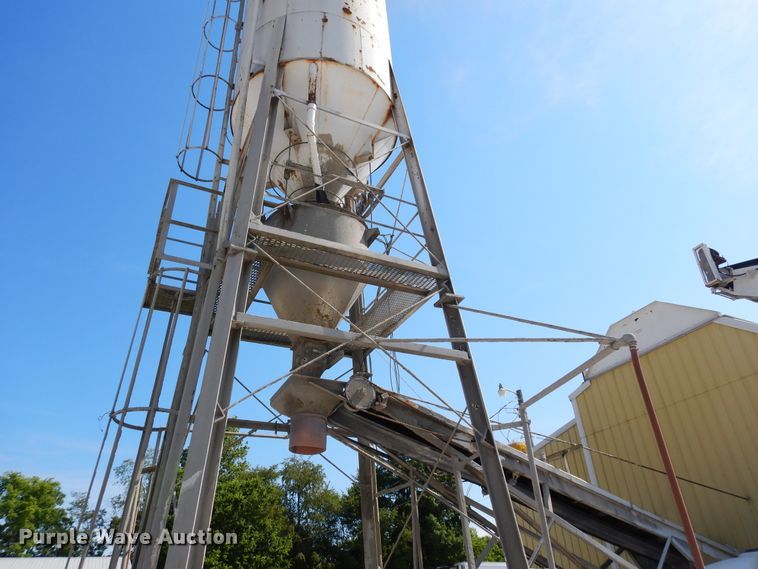 image for item GT9295 Stephens batch plant with steel shop building