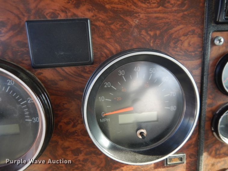 image for item GT9386 2001 Kenworth T800  ready mix truck