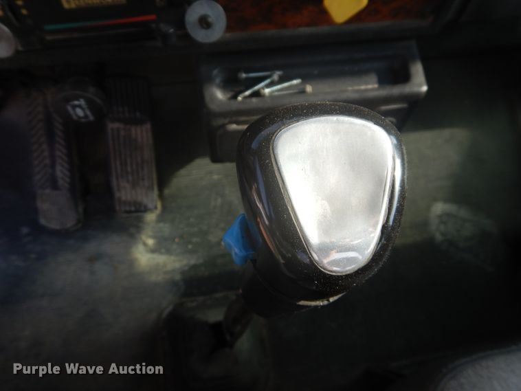 image for item GT9386 2001 Kenworth T800  ready mix truck