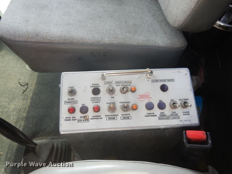 image for item GT9386 2001 Kenworth T800  ready mix truck