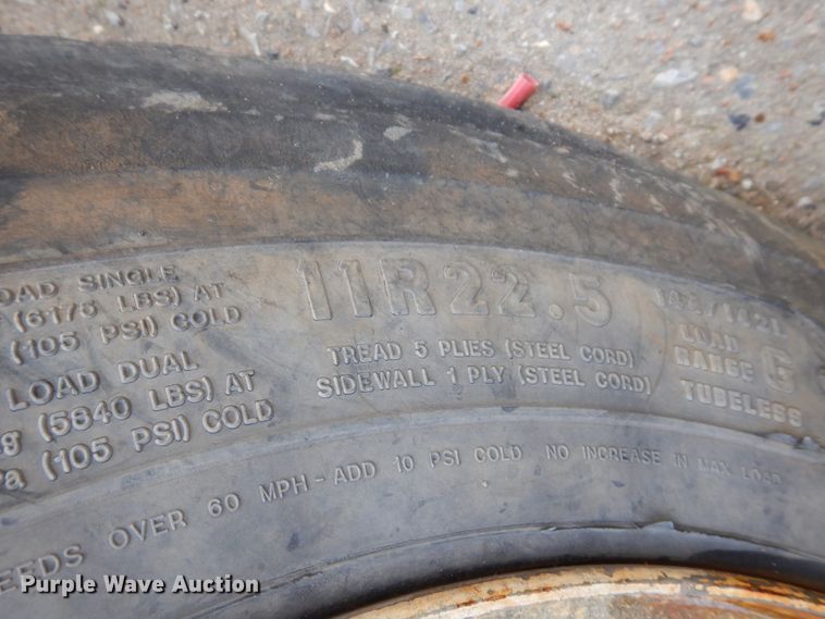 image for item GT9386 2001 Kenworth T800  ready mix truck