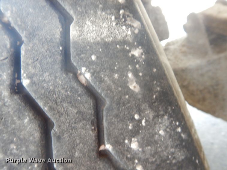 image for item GT9386 2001 Kenworth T800  ready mix truck