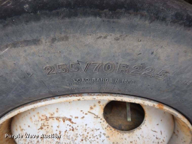 image for item GT9386 2001 Kenworth T800  ready mix truck