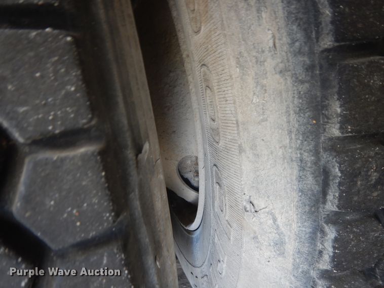 image for item GT9386 2001 Kenworth T800  ready mix truck